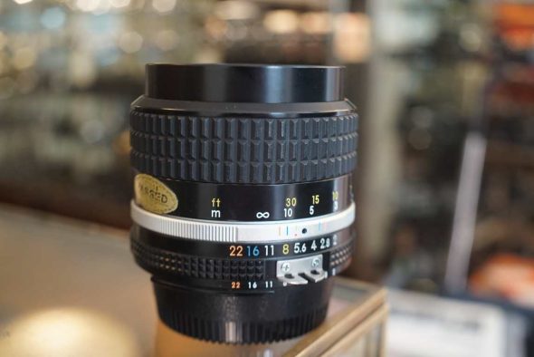 Nikon Nikkor 85mm F/2 AIS lens, boxed