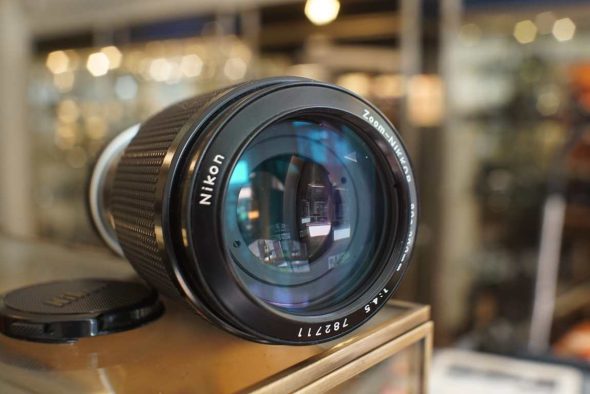Nikon Zoom-Nikkor 80-200mm F/4.5 AI, boxed