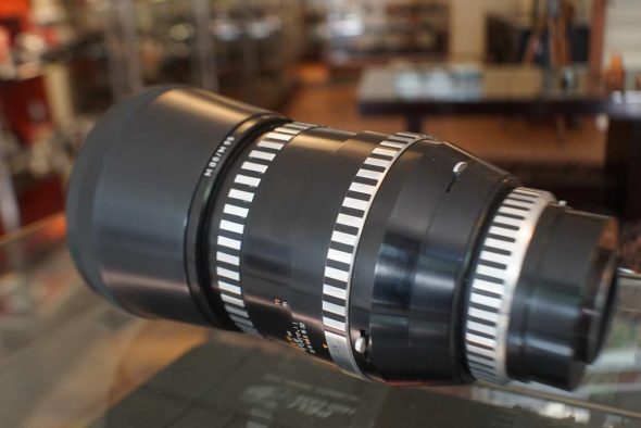 Carl Zeiss Sonnar 180mm F/2.8 lens with M42 mount