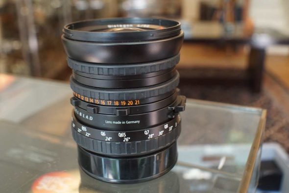 Carl Zeiss Distagon 50mm F/4 T* CFi lens for Hasselblad