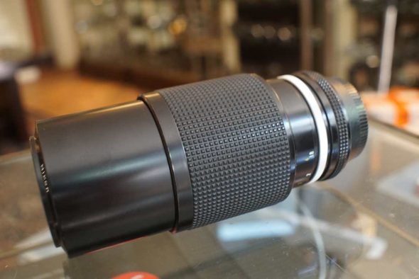 Nikon Zoom-Nikkor 80-200mm f/4.5 AI