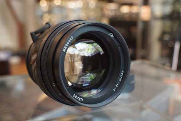 KMZ Helios-40-2 85mm F/1.5 swirly bokeh lens M42 mount