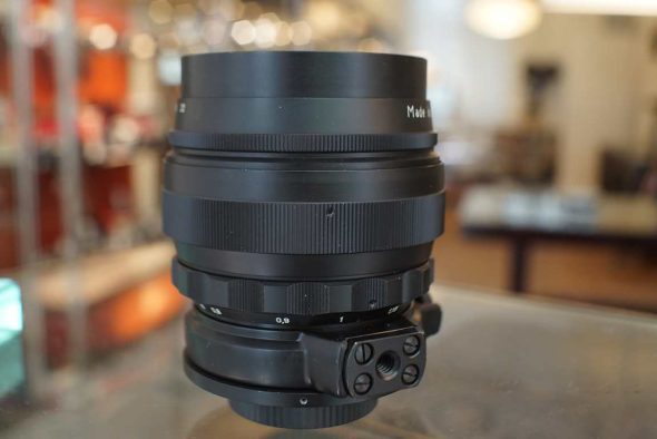 KMZ Helios-40-2 85mm F/1.5 swirly bokeh lens M42 mount