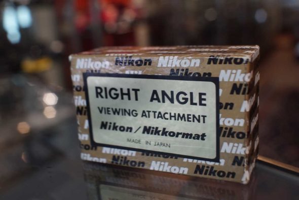 Nikon Right angle finder attachment, like new, boxed
