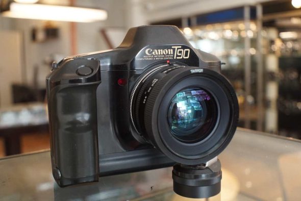 Canon T90 + 24mm f/2.5 Tamron Adaptall-2 lens kit