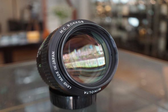 Minolta MC Rokkor 85mm f/1.7 + Hood