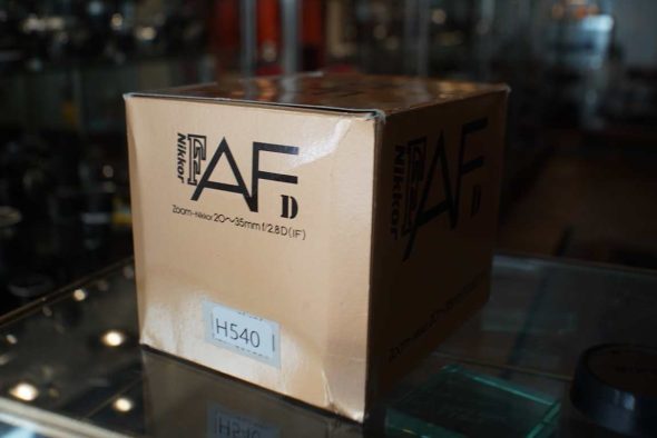 Nikon AF Zoom-Nikkor 20-35mm F/2.8D lens, worn, boxed