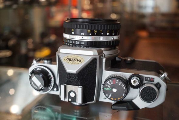 Nikon FE chrome + E Series 50mm F/1.8 lens
