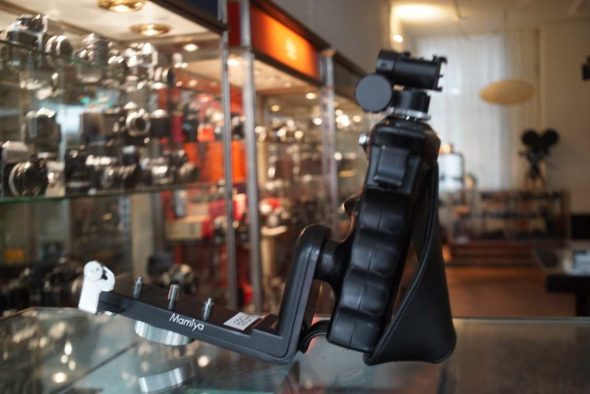 Mamiya Left hand bracket for RZ67 camera