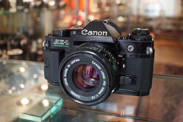Canon AE-1 Program Black + FD 50mm f/1.8 kit