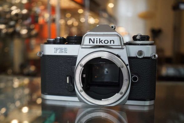 Nikon FE2 body chrome, issues, boxed, OUTLET
