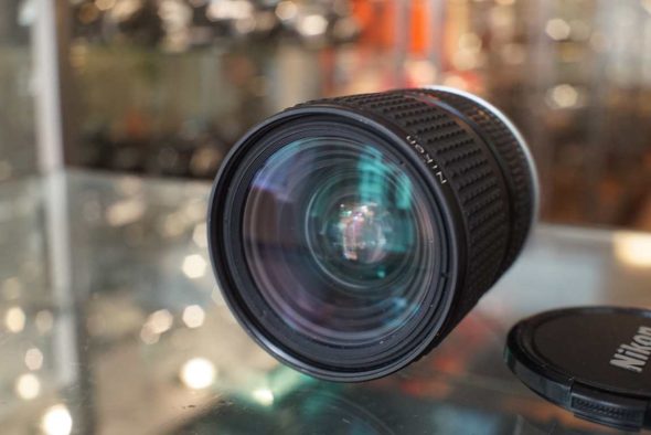 Nikon Zoom-Nikkor 28-85mm F/3.5-4.5 AI-S zoomlens