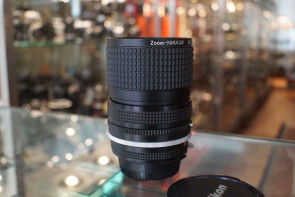 Nikon Zoom-Nikkor 28-85mm F/3.5-4.5 AI-S zoomlens