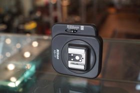Nikon AS-17 TTL flash coupler for F3 camera