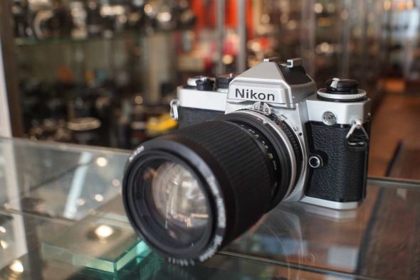 Nikon FE chrome + Zoom-Nikkor 35-105mm f/3.5-4.5 AIS kit