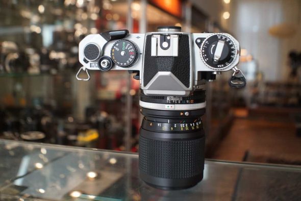 Nikon FE chrome + Zoom-Nikkor 35-105mm f/3.5-4.5 AIS kit