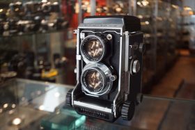 Mamiya C3 TLR + 105mm f/3.5 lens kit