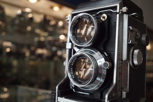 Mamiya C3 TLR + 105mm f/3.5 lens kit