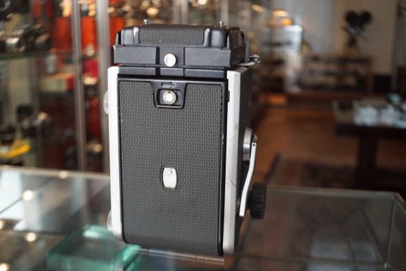 Mamiya C3 TLR + 105mm f/3.5 lens kit