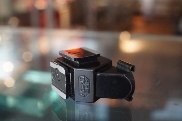 E. Leitz Wetzlar AUFSU black paint waist level finder