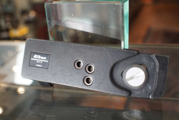 Nikon AH-3 tripod locating plate