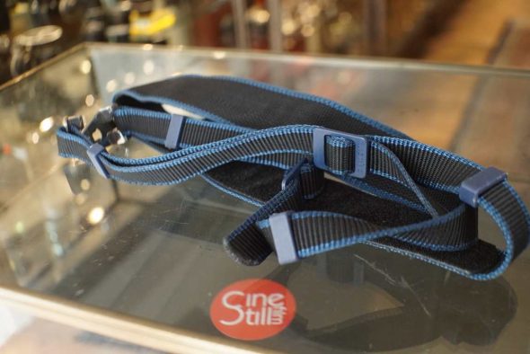 Mamiya RZ67 blue/black camera strap