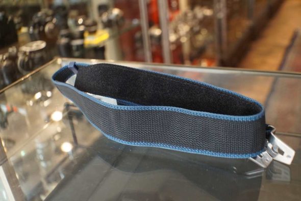 Mamiya RZ67 blue/black camera strap