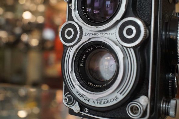 Rolleiflex 3.5F TLR camera with CZ Planar 75/3.5 lens