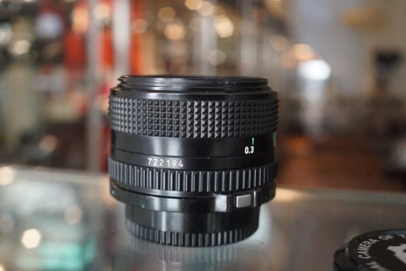Canon newFD 28mm f/2.8 wide angle lens