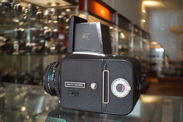 Hasselblad 500C/M + Zeiss Planar 80mm f/2.8 T* C black kit