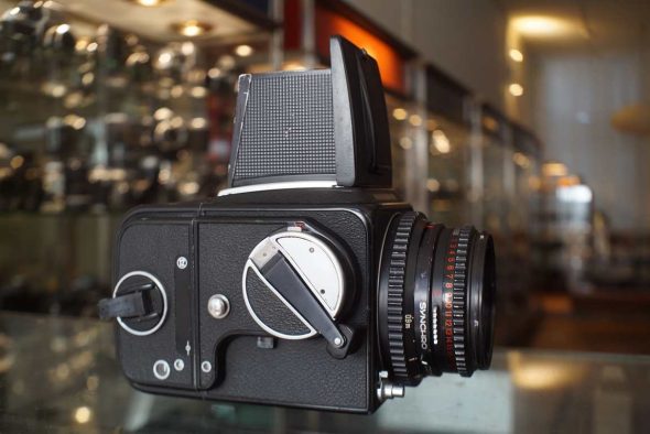 Hasselblad 500C/M + Zeiss Planar 80mm f/2.8 T* C black kit