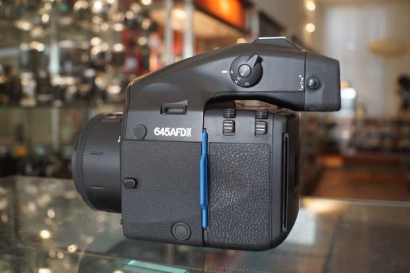 Mamiya 645AFDII + AF 80mm F/2.8 and HM401 film back kit