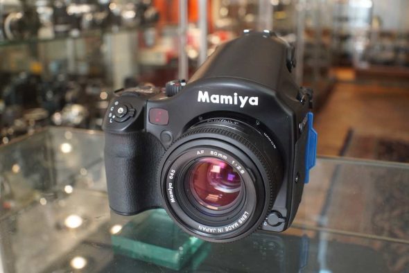 Mamiya 645AFDII + AF 80mm F/2.8 and HM401 film back kit