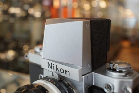 Nikon F2 silver + DA-1 finder + Nikkor 3.5 / 28mm, collectible