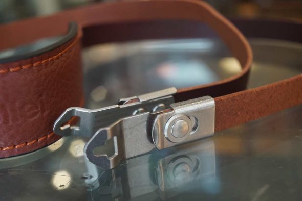 Rollei strap to fit Rolleiflex 2.8 D