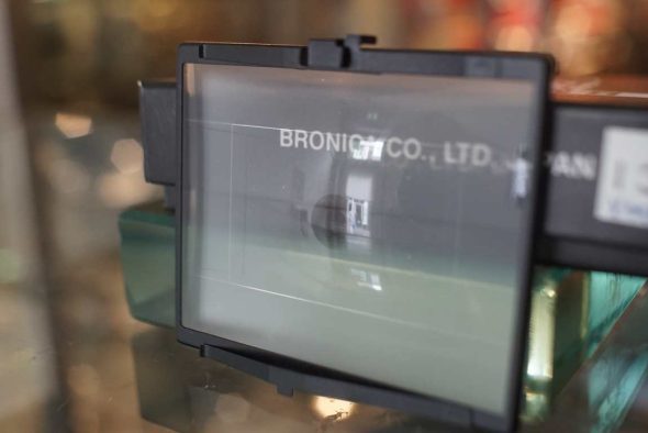 Bronica ETRSI focusing screen-EI, with 135N and 135W lines, Boxed