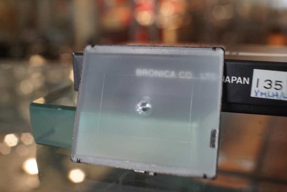 Bronica ETRSI focusing screen-EI, with 135N and 135W lines, Boxed