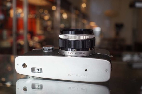 Olympus Pen F + F. Zuiko 38mm f/1.8 kit