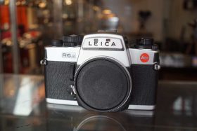 Leica R6.2 body chrome, shutter issue, partly usable