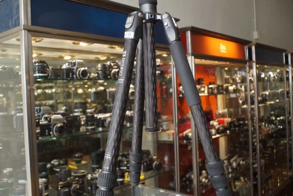Benro Rhino FRHN24CVX25 Carbon tripod with Ballhead kit