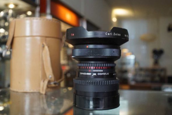 Carl Zeiss F-Distagon 30mm F/3.5 T* Fisheye lens for Hasselblad V