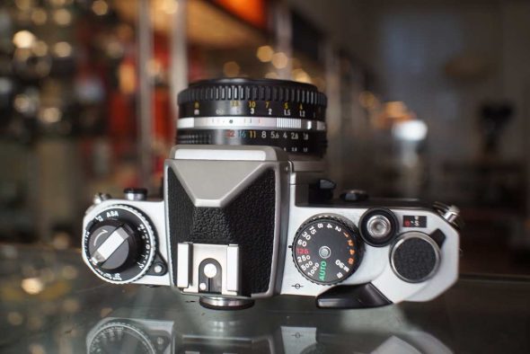 Nikon FE + Nikkor 50mm f/1.8 AIS pancake