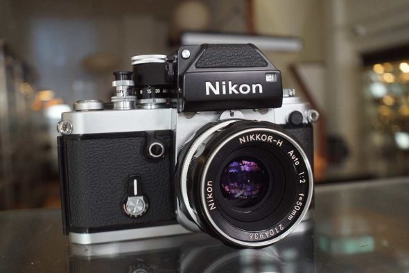 Nikon F2 photomic chrome + Nikkor-H 50mm F/2 lens