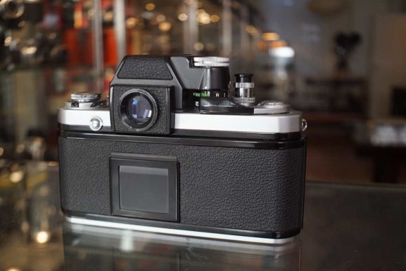 Nikon F2 photomic chrome + Nikkor-H 50mm F/2 lens