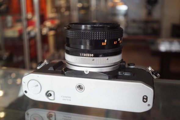 Canon AE-1 + FD 50mm f/1.8 SC kit