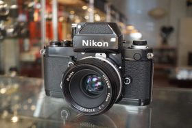 Nikon F2 Black Photomic kit + Nikkor 50mm f/2 pre-ai