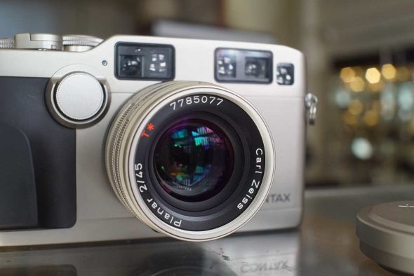 Contax G2 + 45mm F/2 Planar T* kit, boxed