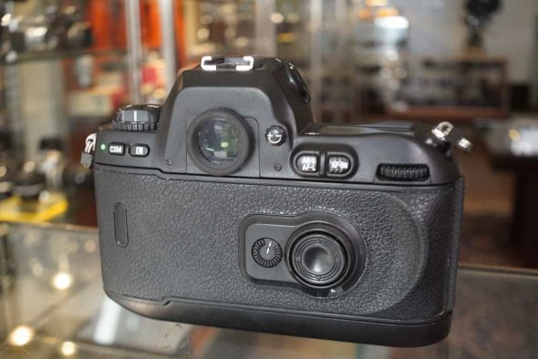 Nikon F100 SLR, boxed