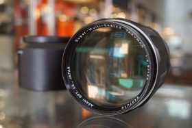 Pentax SMC Takumar 135mm F/2.5 portrait lens, M42 mount