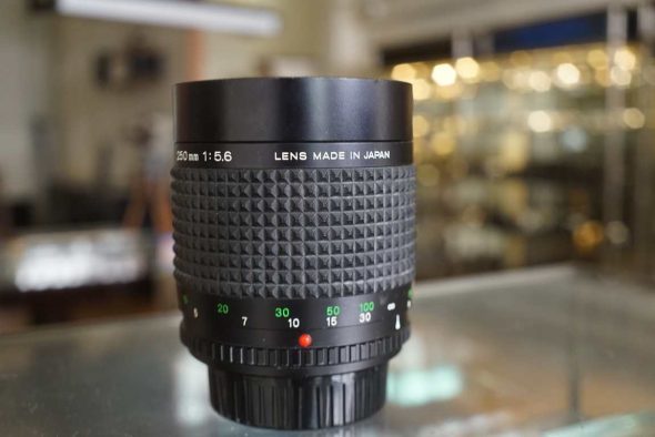 Minolta RF Rokkor 250mm F/5.6 mirror lens